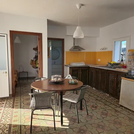 La Casita Delos Apartment *